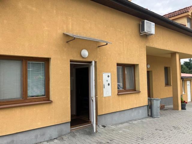Apartmanovy Dom Slavia Apartman Bajmóc Kültér fotó